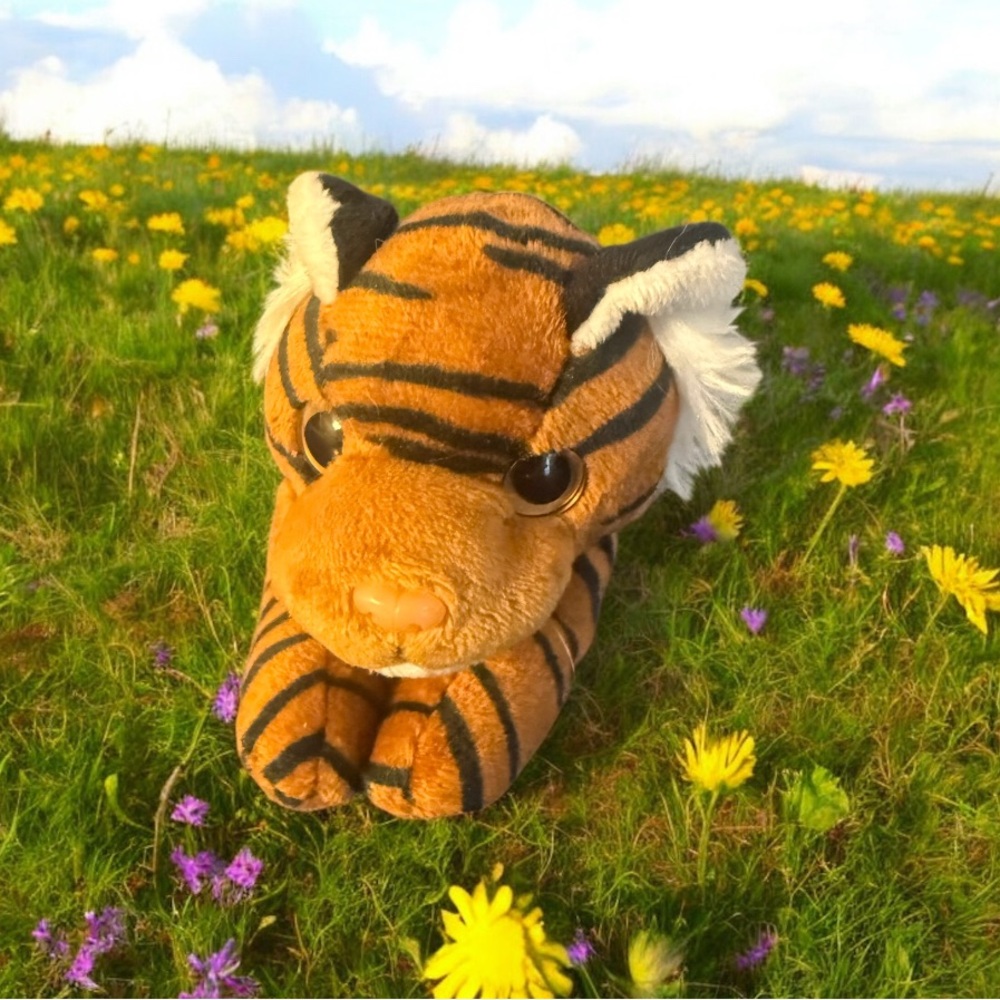 The Petting Zoo Bengal Tiger Plush 6" Stuffed Animal Toy Jungle Wild Cat Brown